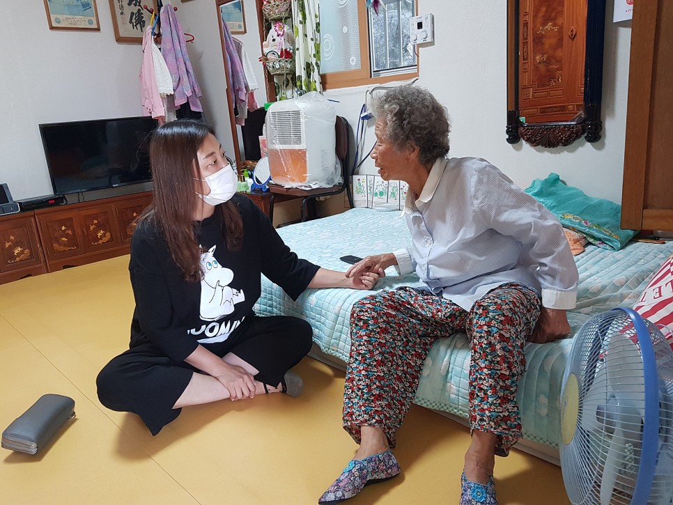[부울경] 부산 부암동 홀몸어르신 내성발톱 병원진료를 소통합니다 / 희망을 … 
